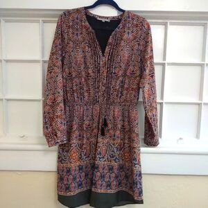 DANIEL RAIN  tie neck, popover, floral motif, paisley print, baroque print SZ. L